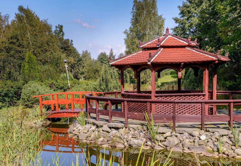 Hotel Belweder Ustroń Εξωτερικό φωτογραφία Japanese garden
