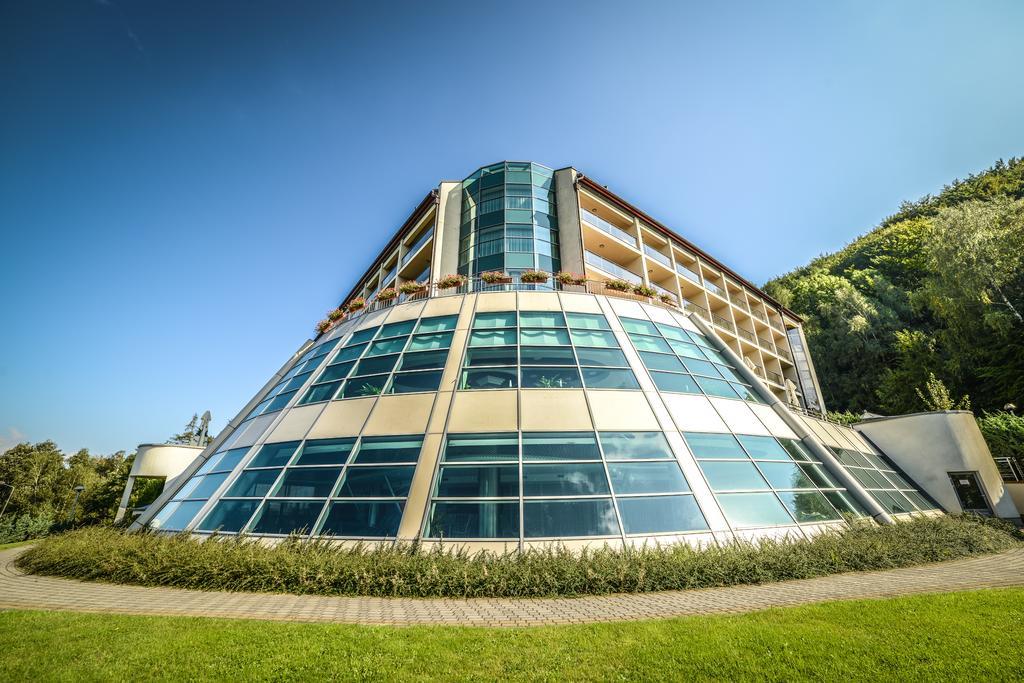 Hotel Belweder Ustroń Εξωτερικό φωτογραφία The main building of the University of Novi Sad