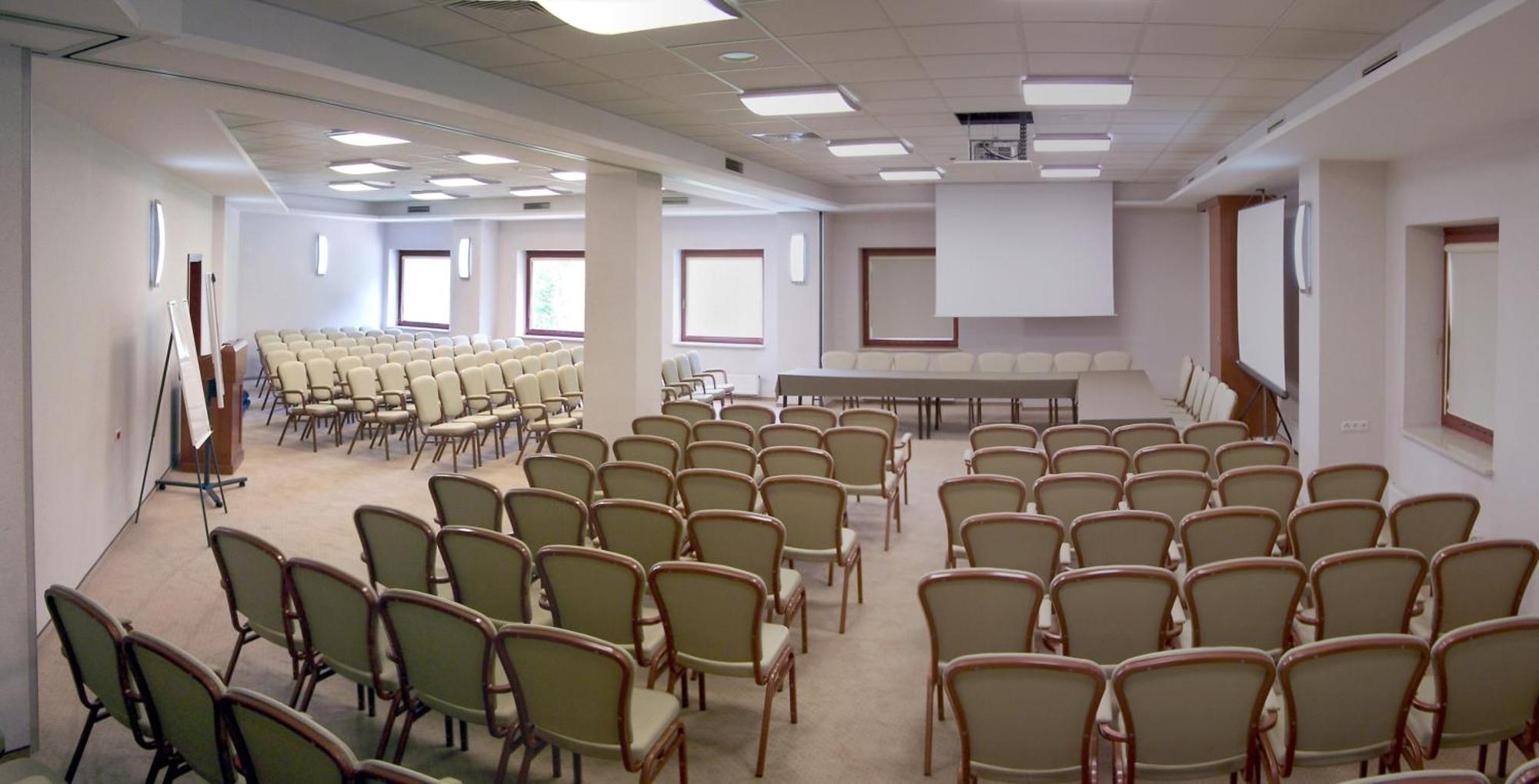 Hotel Belweder Ustroń Εξωτερικό φωτογραφία The main conference room